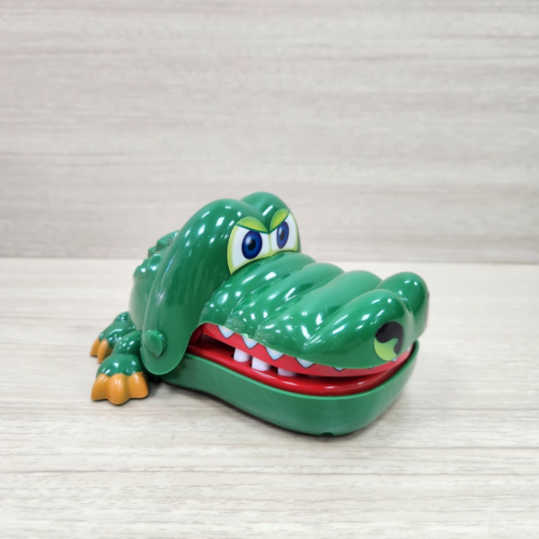 20250925_145324 Croky Attack Cocodrilo al Ataque Muerde Ditoys